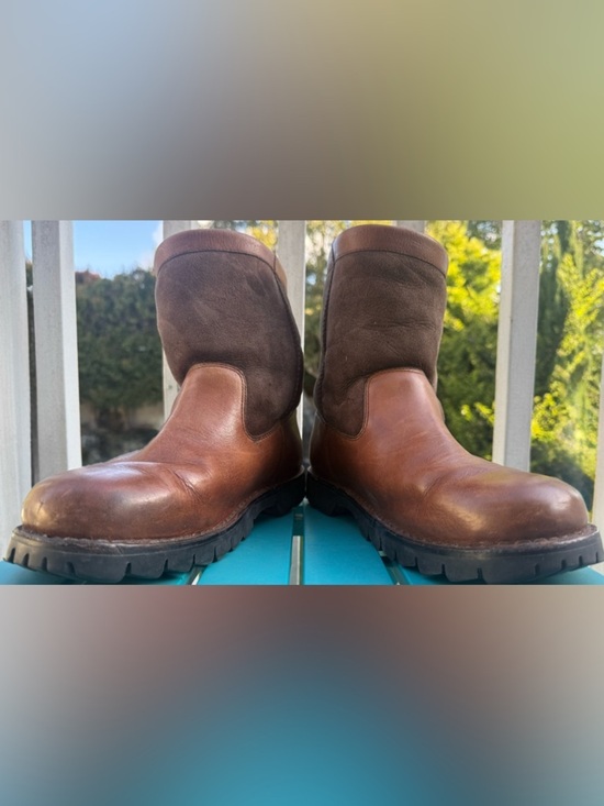 ? UGG Australia Beacon Men’s Brown Leather Sheepskin Boots Sz 11 main image 15